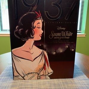 Disney Limited Edition Snow White Doll